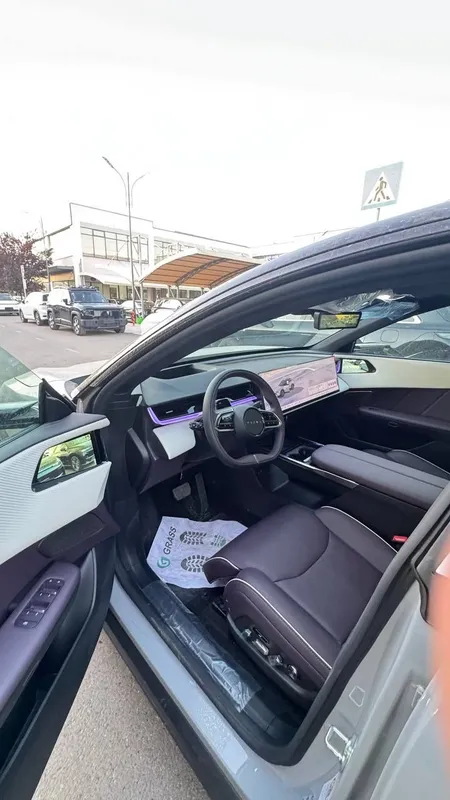 Mazda EZ-60 200MAX HYBRID — фото 4