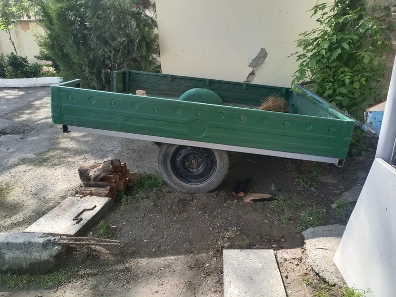 Продам прицеп только прицеп без документов — фото 1
