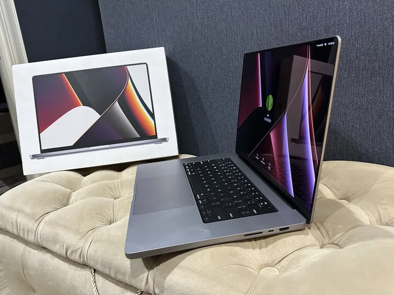 * Apple MacBook Pro 16 A2485 с чипом Apple M1 MAX в идеальном состояни — фото 1