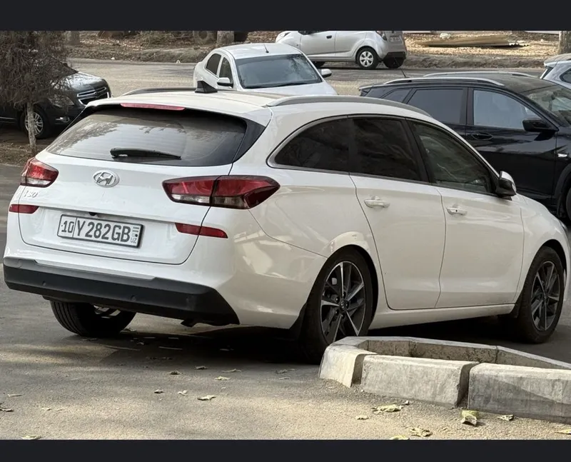 ПЕРВОНАЧАЛЬНЫЙ ВЗНОС ~10%Автокредит “Hyunday i-30” Premium — фото 1