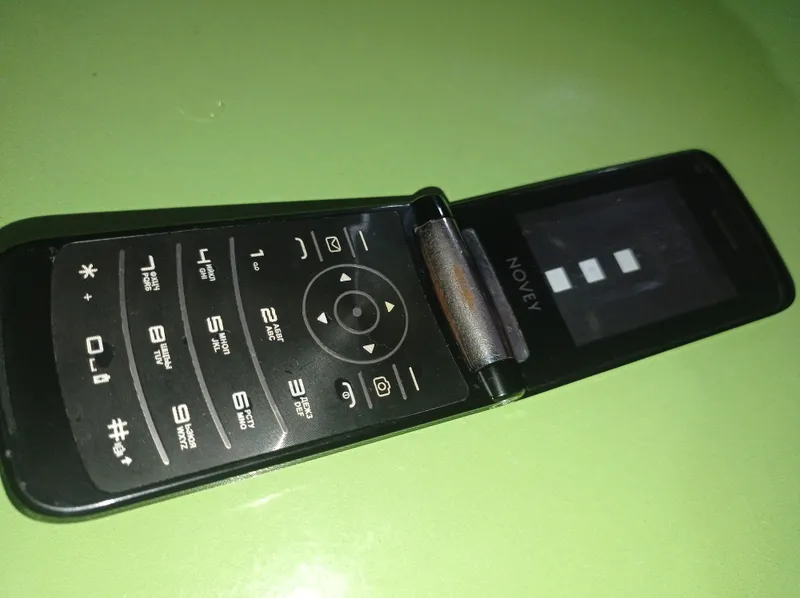 Novey A70R  telefon korpus — фото 2