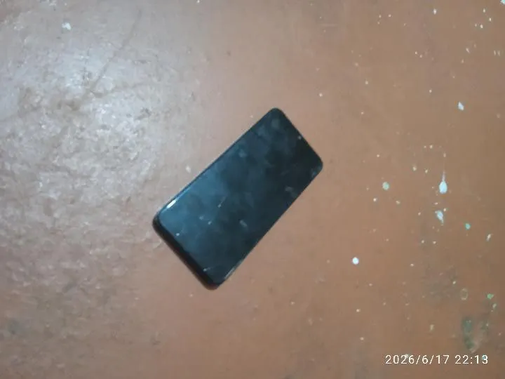 infinix Hot 30 i — фото 1