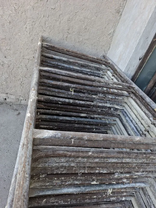 Lesa sotiladi arzon narxlarda 2