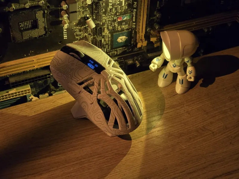 Smailwolf M8 White | M8 Black 4