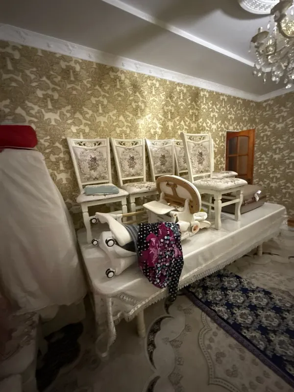 Stol stul kamplekt va stenkalari bilan. — фото 1
