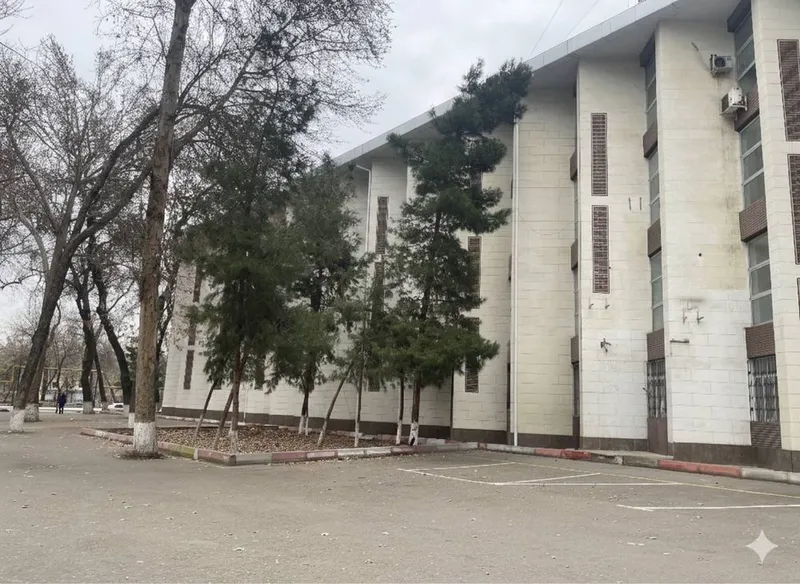Аренда здания под школу, университет. М. Новза ул. Мукимий, 7500 m2 V1