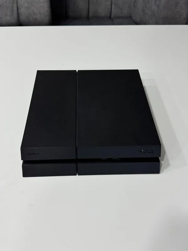 PS4 Fat 1TB + 2 геймпада, полностью рабочая — фото 1