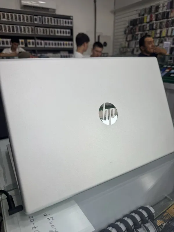 Hp i3-1315U 8/256 15.6 FHD 1 Hp i3-1315U 8/256 15.6 FHD 1