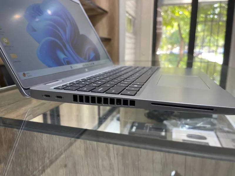 DELL Precision 3560 Intel Core i5-1145G7, 16 GB tezkor xotira, 256 GB SSD 5 DELL Precision 3560 Intel Core i5-1145G7, 16 GB tezkor xotira, 256 GB SSD 5