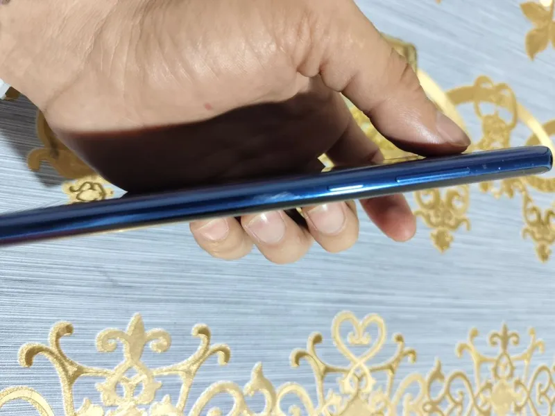Samsung Note 8 xotrasi 6.64gb KH/A 2ta sim qilingan — фото 3