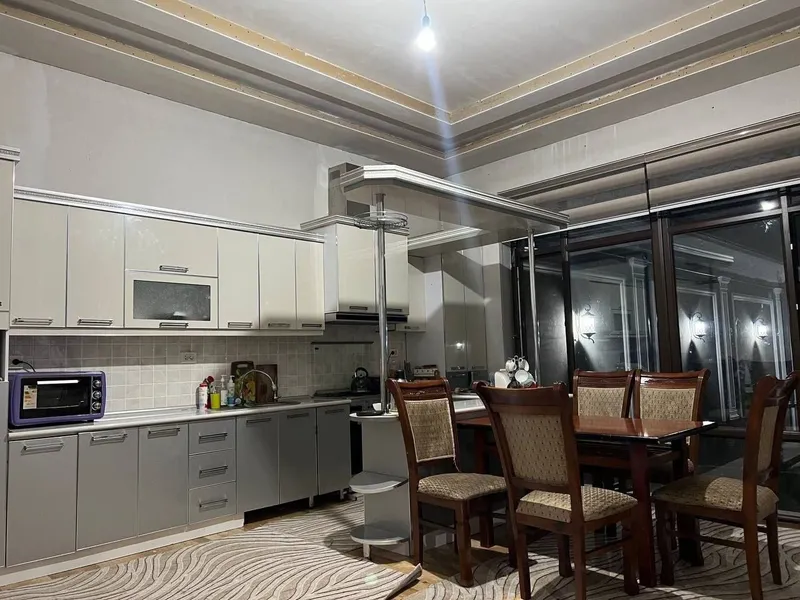14-комнатная квартира, 300 м², Олмазор 5