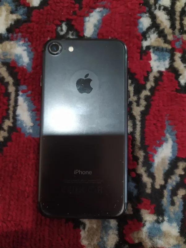 iPhone 7 gold LL/A 32gb holati ideal — фото 3