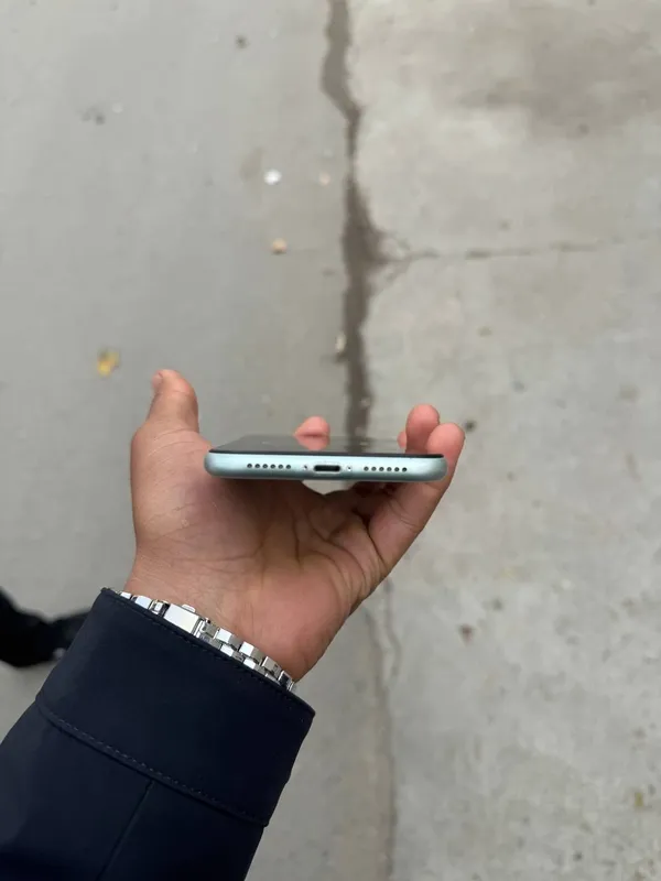iPhone 11, идеальное состояние, 64 ГБ 3 iPhone 11, идеальное состояние, 64 ГБ 3