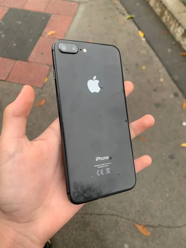 iPhone 8 Plus 64GB 1 iPhone 8 Plus 64GB 1