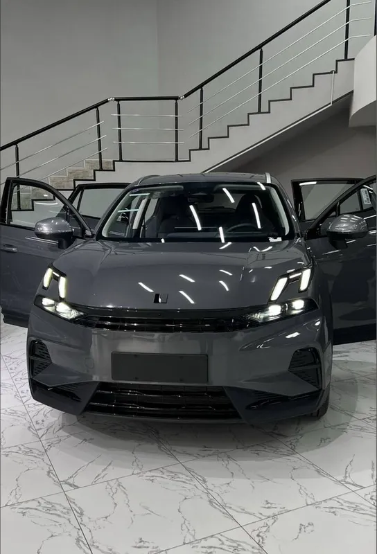 lynk co 06 mashinasi garantiya bilan 1