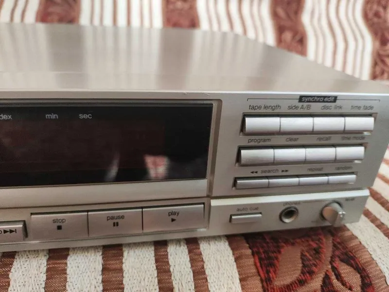 Винтажный CD-проигрыватель Technics SL-P277A 2 Винтажный CD-проигрыватель Technics SL-P277A 2