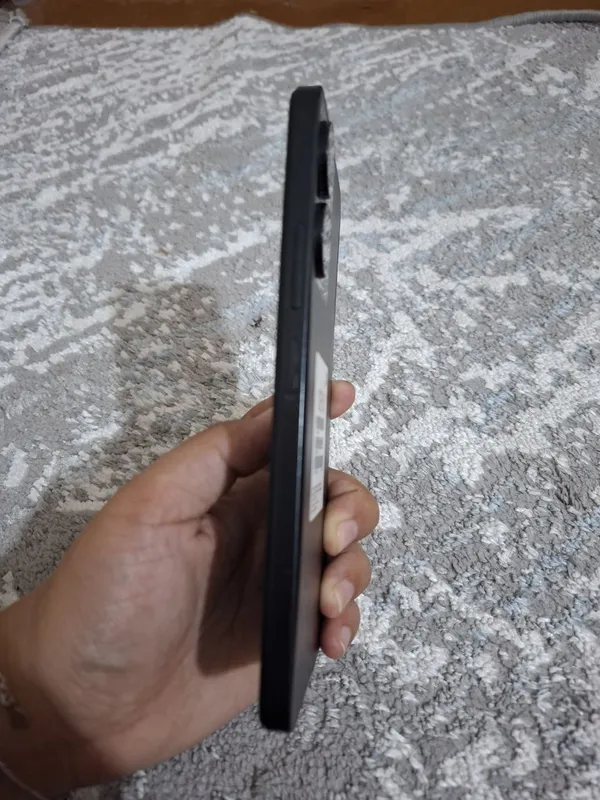 RedMi 13C karobka dakument bor 4 RedMi 13C karobka dakument bor 4