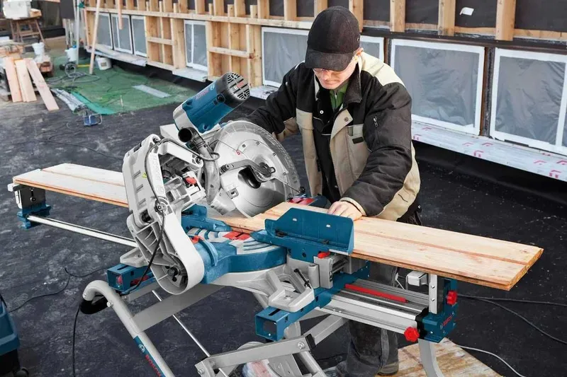 Торцовочная пила Bosch GCM 12 GDL 2