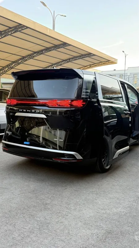 DENZA D9 2025 модель DM-i 3 DENZA D9 2025 модель DM-i 3