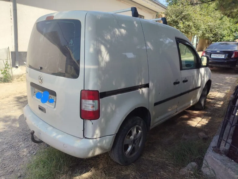 Volkswagen caddy sotiladi 2010 1