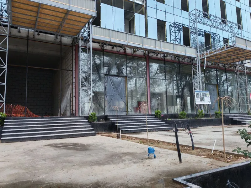 Помещение в Бизнес центре - Шота Руставели