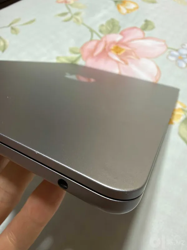 Macbook Air M2 8/256 ГБ 6 Macbook Air M2 8/256 ГБ 6
