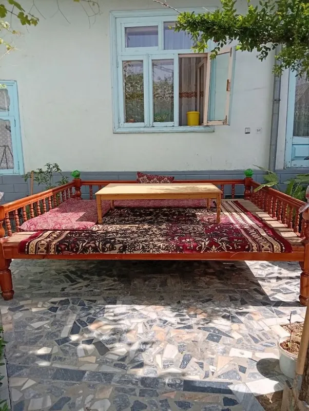 Karavat sotiladi yaxshi xolatda