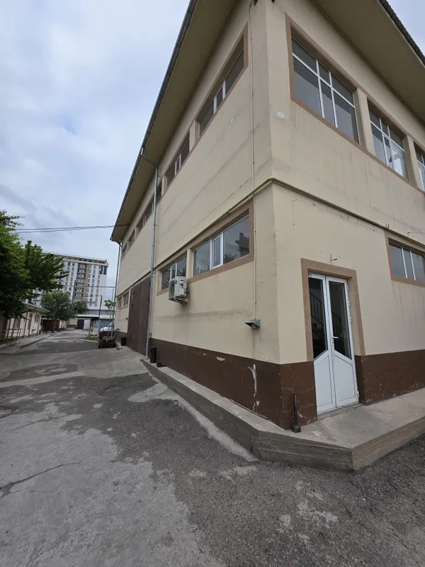 Аренда 2000м² под склад/производство Мирабадский район, справа от РОВД