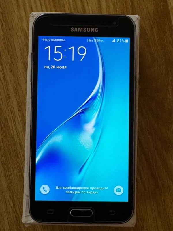 Samsung Galaxy J3 (6) DUOS telefoni 3 Samsung Galaxy J3 (6) DUOS telefoni 3