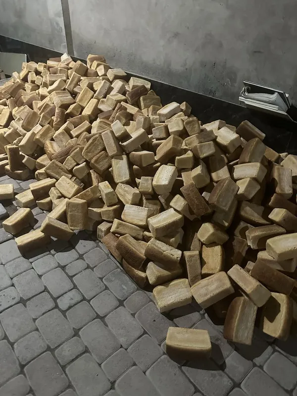 Mollarga buxanka non yaxwisi 1 800 somdan 1