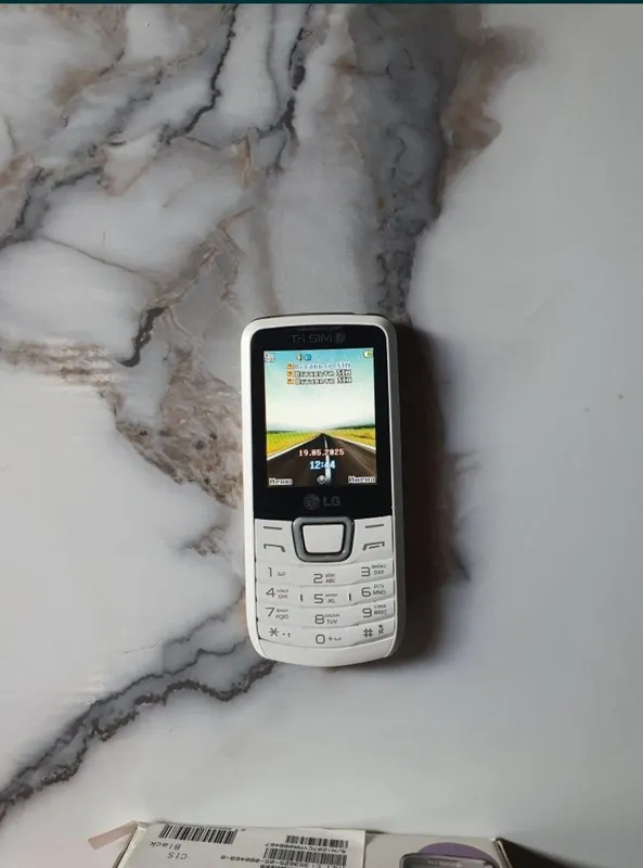 LG A290 легенда,3 sim, imei зарегистрирован 1