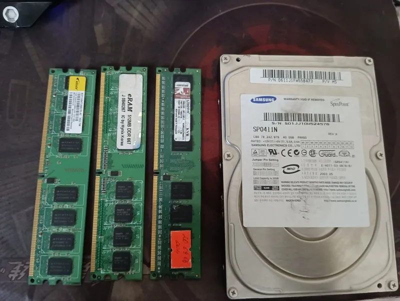 Оперативка ddr2, винт