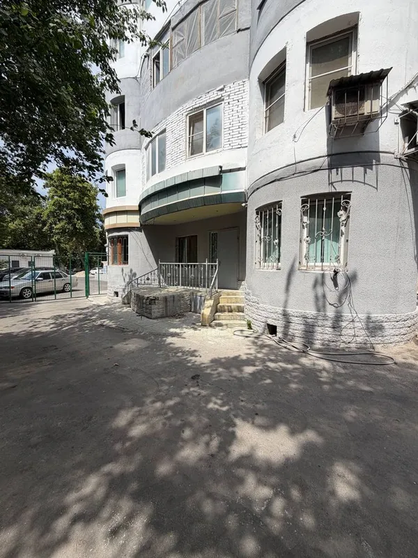 Срочно продаётся Нежилое помещение Под любой вид деятельности 2 Срочно продаётся Нежилое помещение Под любой вид деятельности 2