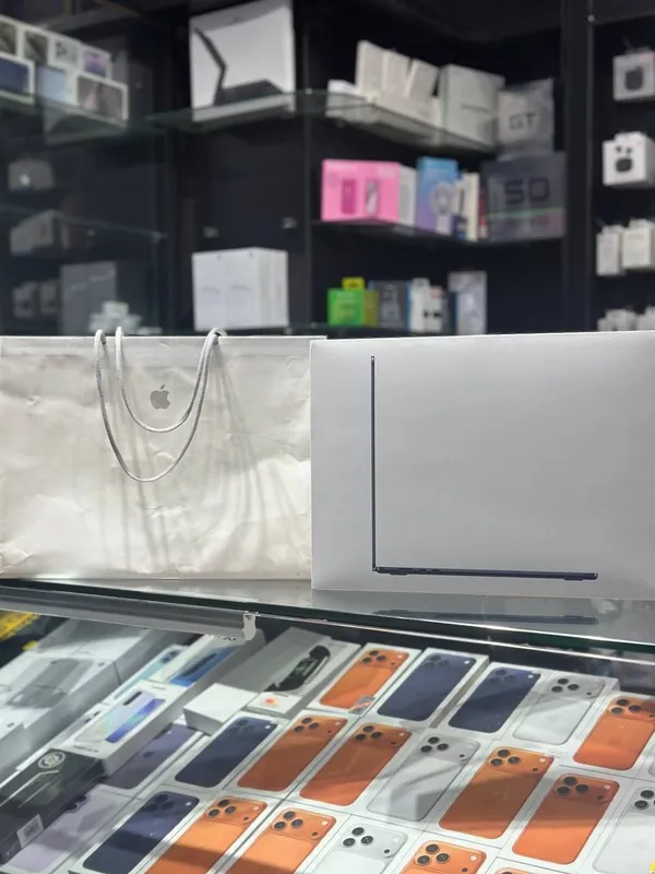 Mackbook air m5 15inch 16/512 6 Mackbook air m5 15inch 16/512 6