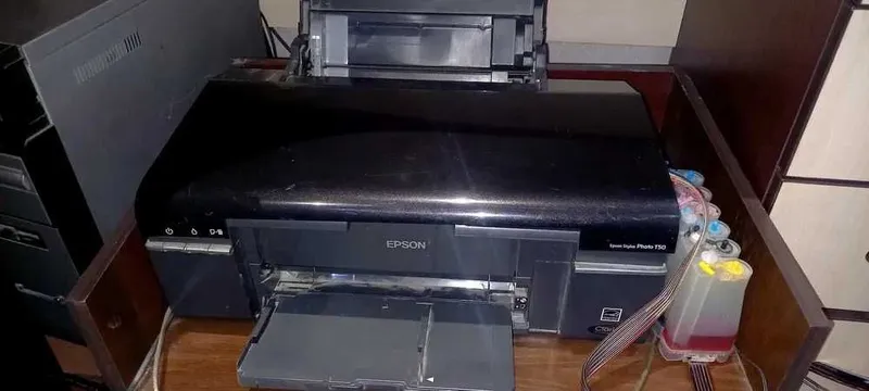 Epson T50 sotiladi yaxshi xolatda aybi yo'q Epson T50 sotiladi yaxshi xolatda aybi yo'q