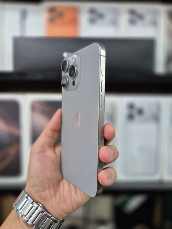 iphone 15pro max 5
