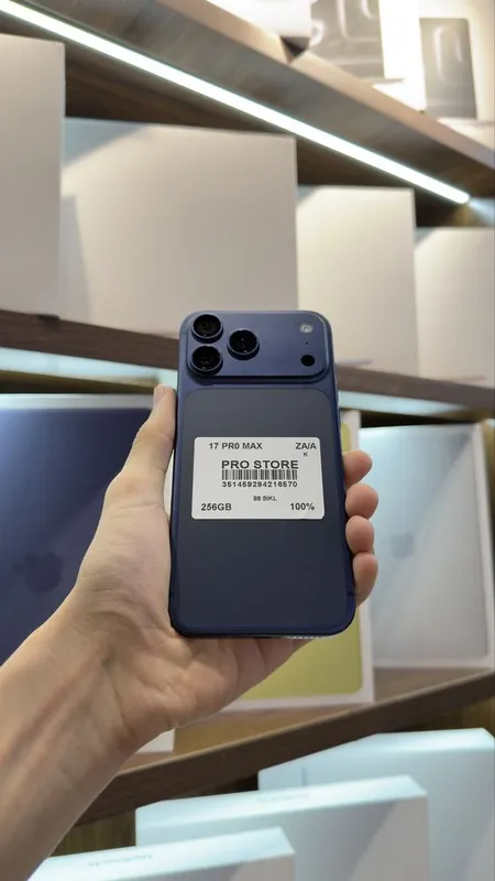 iphone 17 pro max naxtka 1