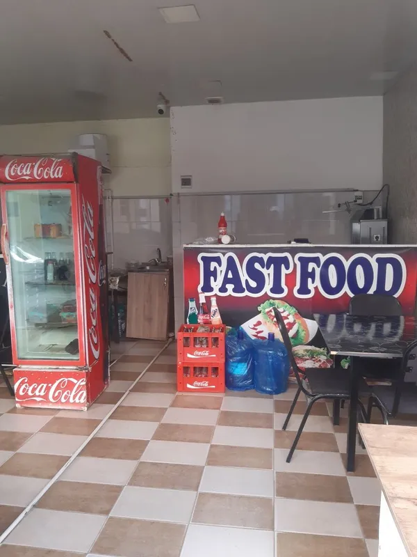 Kafe barcha jixozlari bilan 50 50 ishlatiladi — фото 4