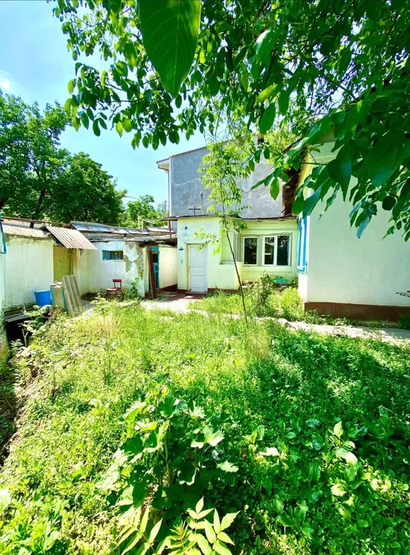 Участок 5,5, постройки 130м2, хоз постройи 70 м — фото 1
