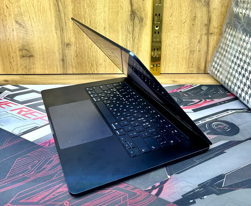 MacBook Air M2 Midnight 15 дюймов (MacBook-Apple) 4 MacBook Air M2 Midnight 15 дюймов (MacBook-Apple) 4