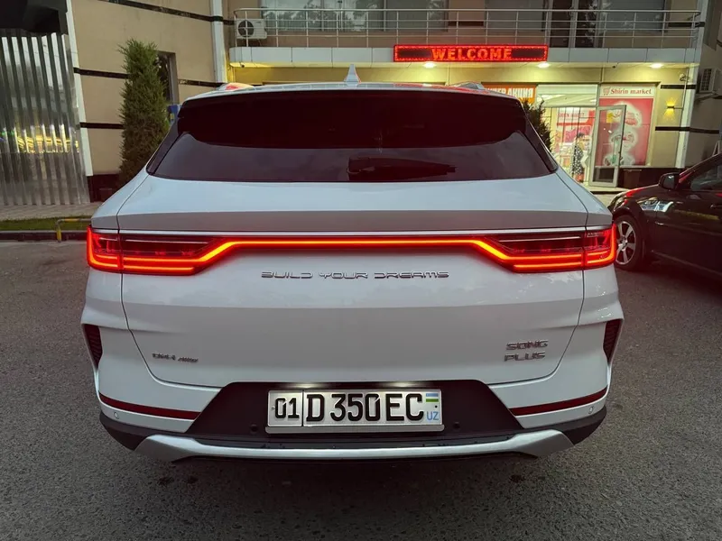 BYD SONG PLUS гибрид 2023 года 2 BYD SONG PLUS гибрид 2023 года 2