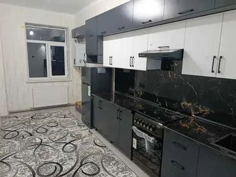 K1309 Srochno ijaraga beriladi 1x xona Savdo majmua oldidan
