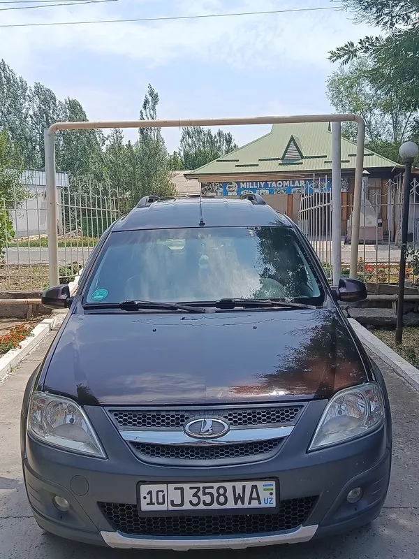 Lada Largus 2018 1
