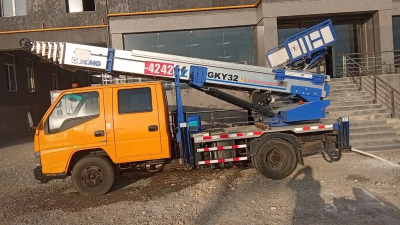 Автолифт 32м сотилади JMC