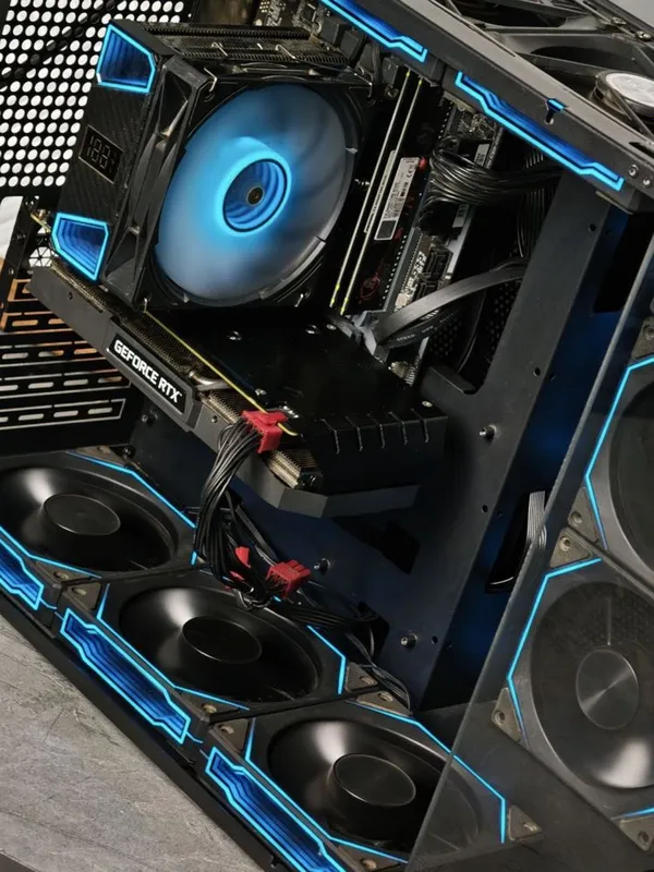i5-12400F / GTX 1070 / 16GB 4 i5-12400F / GTX 1070 / 16GB 4