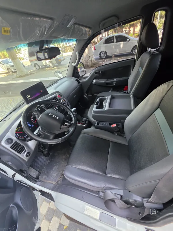 Sotila KIA bongo EV elektramabil 8