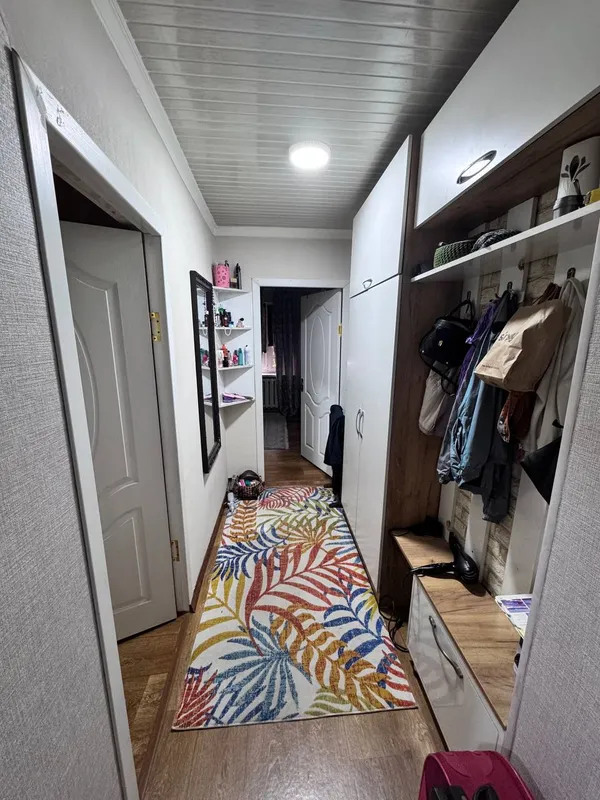 Продается квартира 2/2/5 ориентир Чайхана Салом 4 Продается квартира 2/2/5 ориентир Чайхана Салом 4