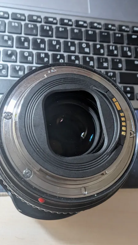 Canon EF 24-105mm f/4L IS II USM + adapter + filtr 4 Canon EF 24-105mm f/4L IS II USM + adapter + filtr 4