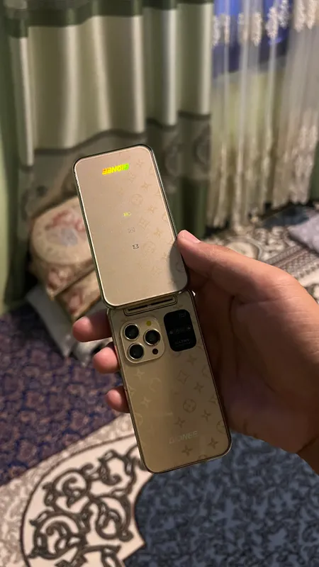 FLIP 14 pro 4 FLIP 14 pro 4