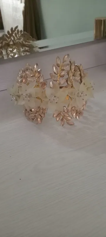 ayollar uchun diadema